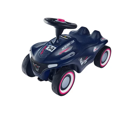 Dunkelblaues BIG Bobby Car Neo RS mit schwarzen Rädern, pinken Akzenten und der Nummer 14.