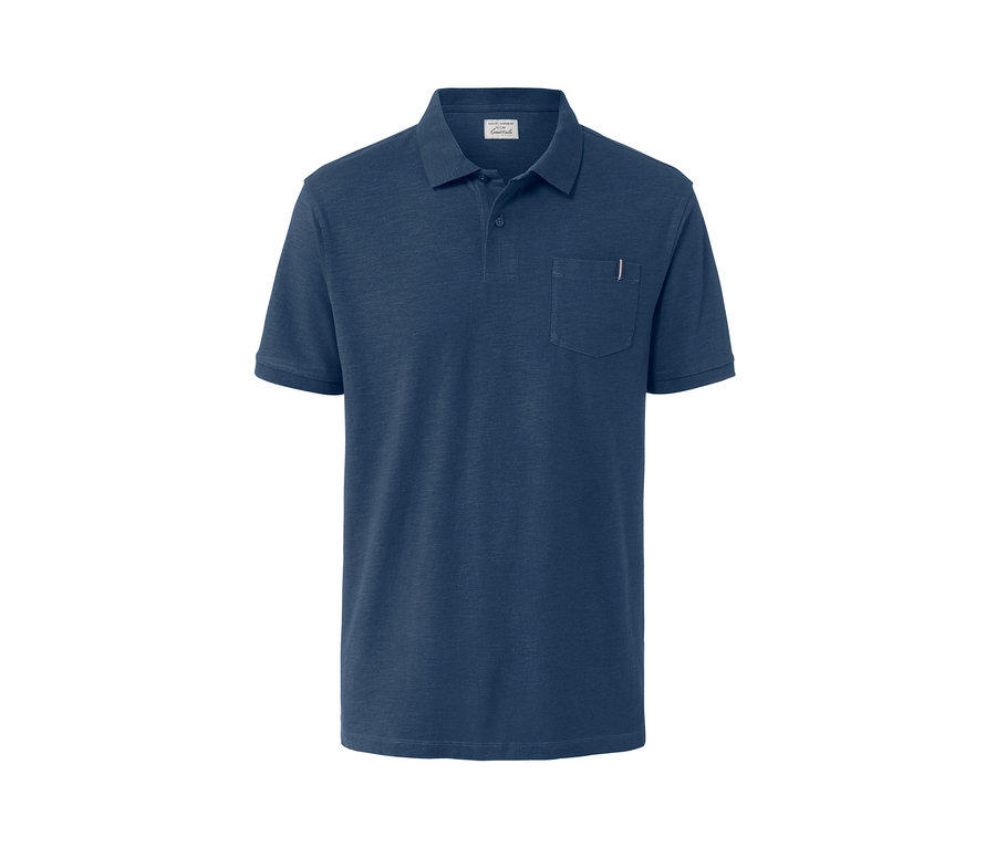 Blaues Poloshirt mit Strukturgarn.