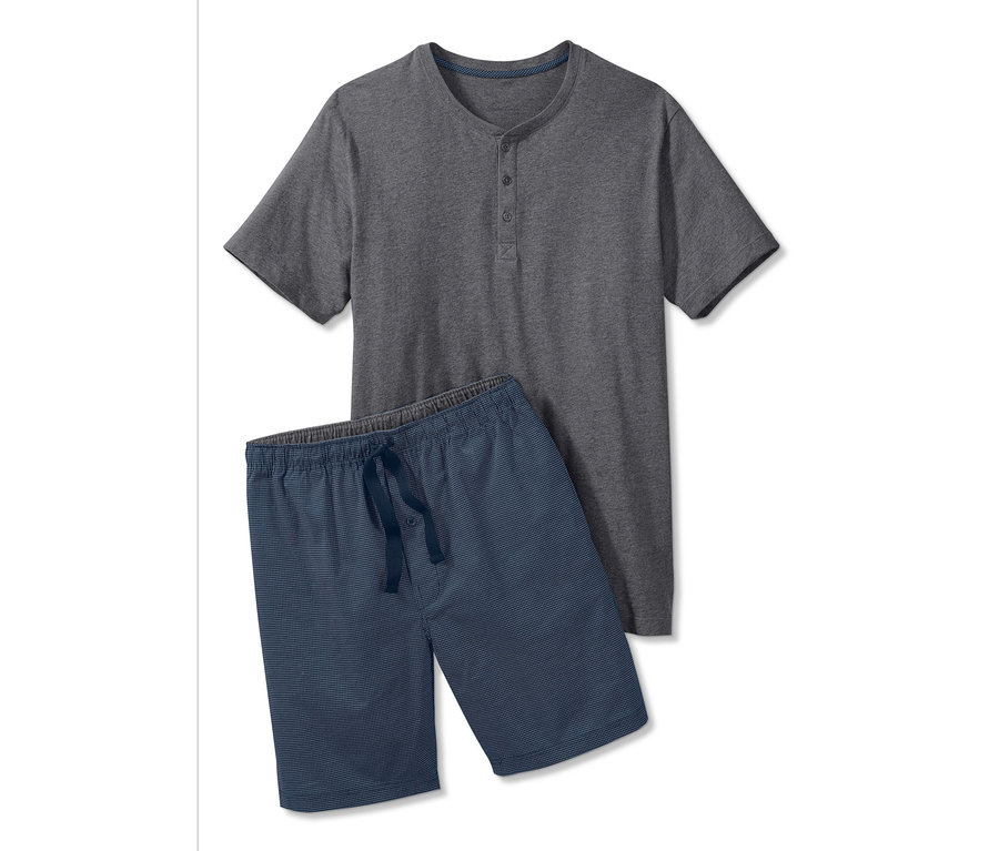 Grauer Shorty-Pyjama.