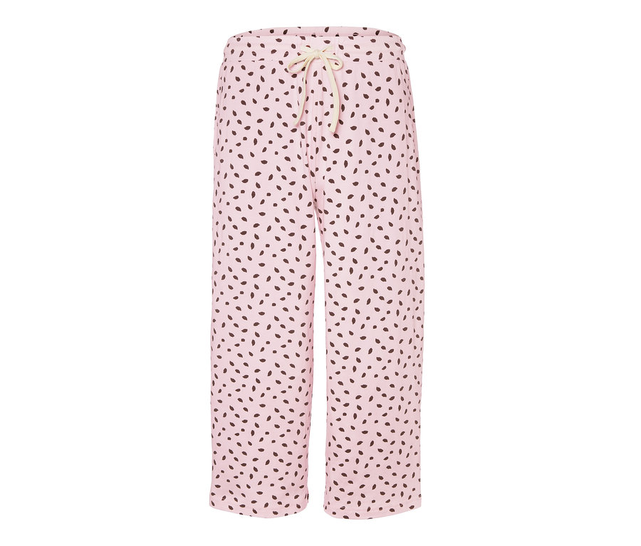 Rosa 3/4-Pyjamahose mit braunem Aufdruck.