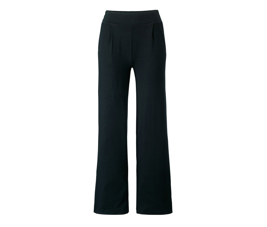 Schwarze Relaxhose.