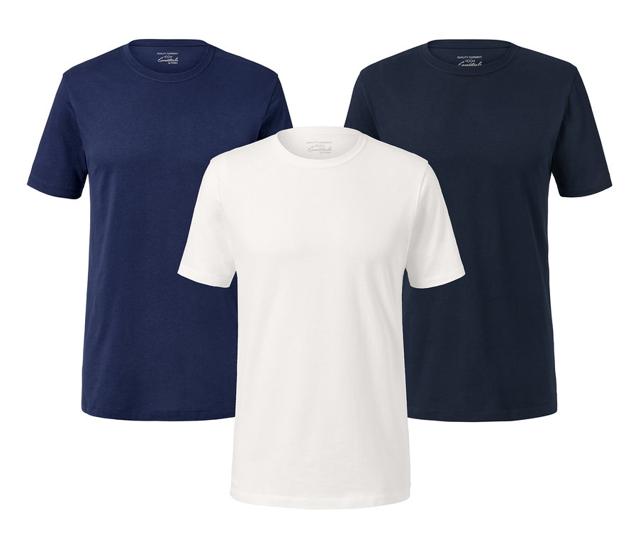 Drei T-Shirts mit Rundhalsausschnitt.