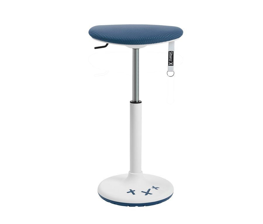 Ein Topstar »Sitness X Stool 30« in Petrol vor weißem Hintergrund.