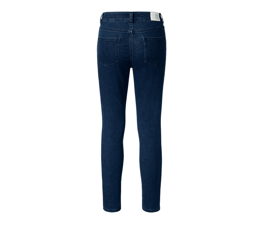 Detailansicht der Rückseite einer Skinny-Jeans.