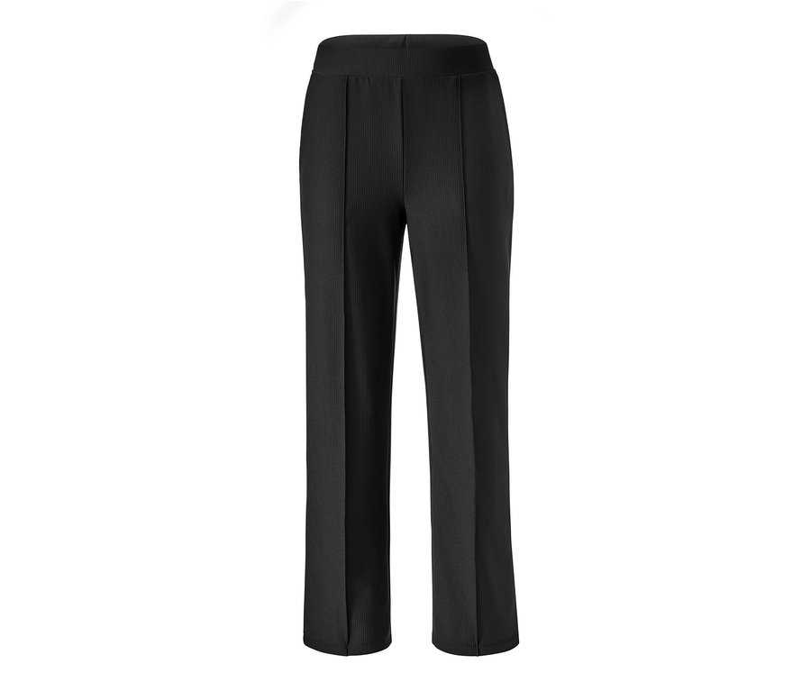 Eine schwarze Funktionshose in Rippoptik.