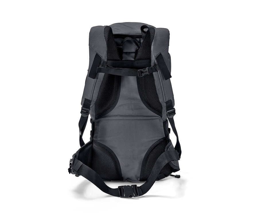 Detailansicht von hinten eines grauen Wander-Rucksacks mit 40 l Fassungsvermögen.