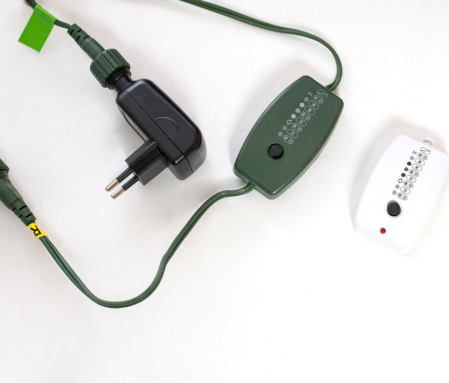 Netzkabel und Steuerung für LED-Tanne »Sherwood«, 150 cm.