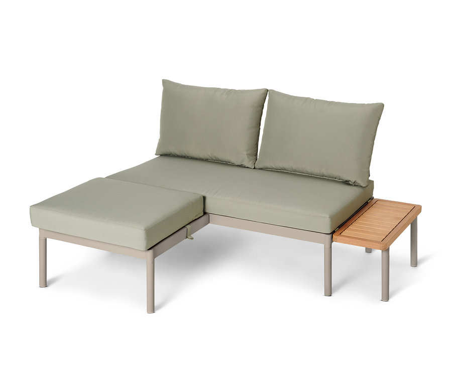 Flexibles Balkon-Lounge-Set »Liska« mit zwei Kissen und einem Holztisch.