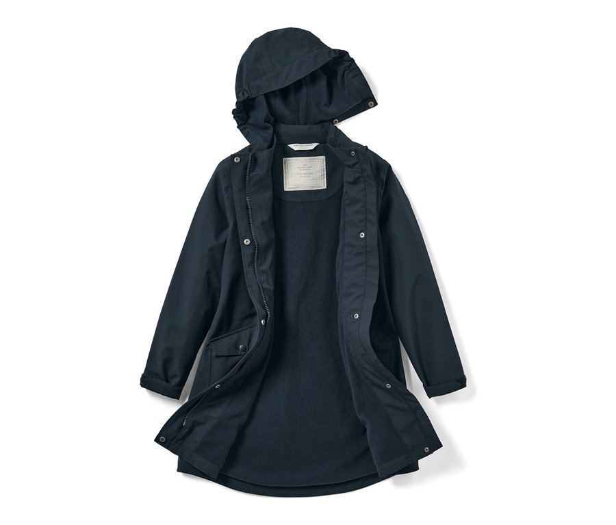 Offener marineblauer Kinder-Regenparka mit Kapuze.