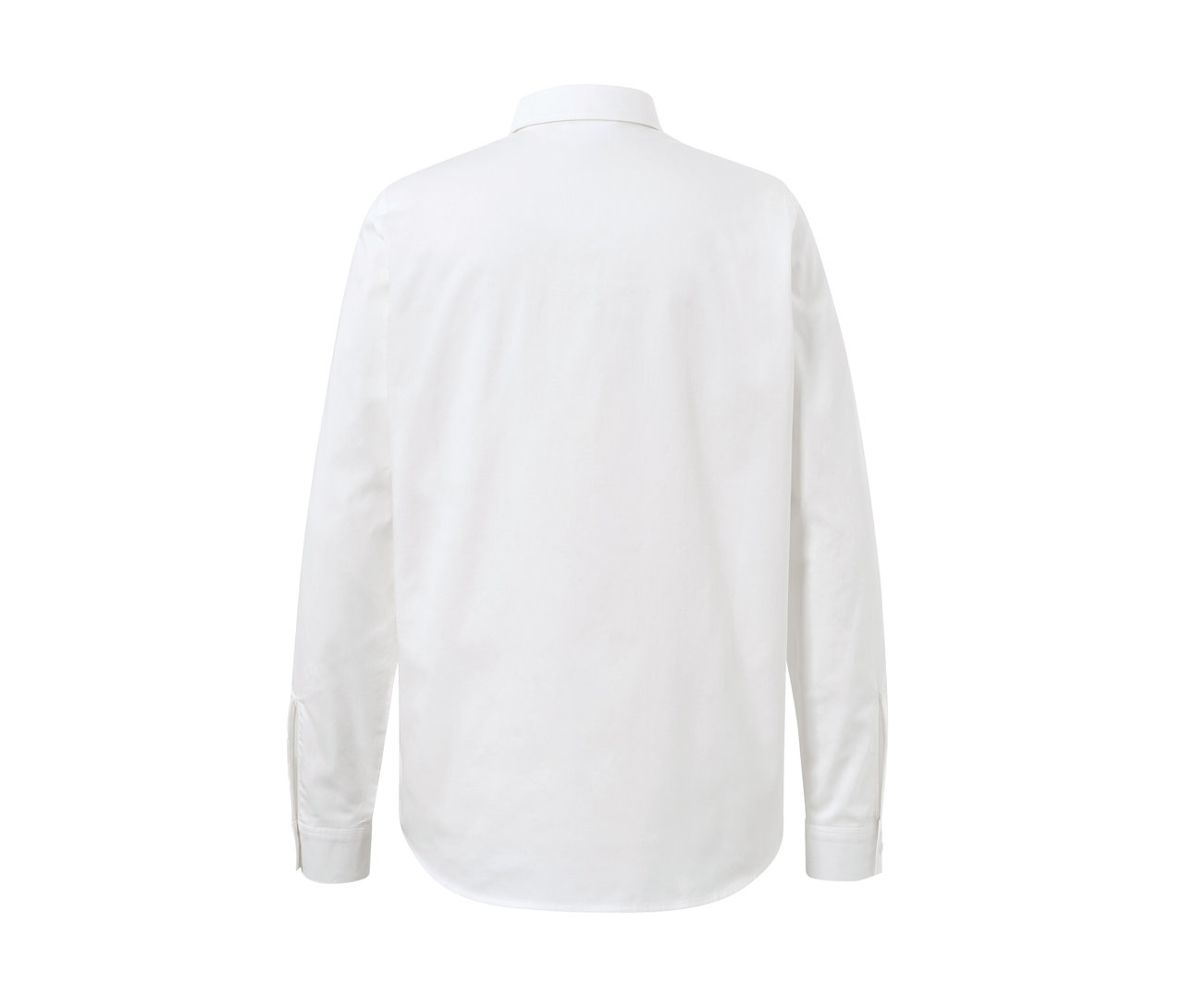 Detailansicht der Rückseite einer weißen Hemdbluse.