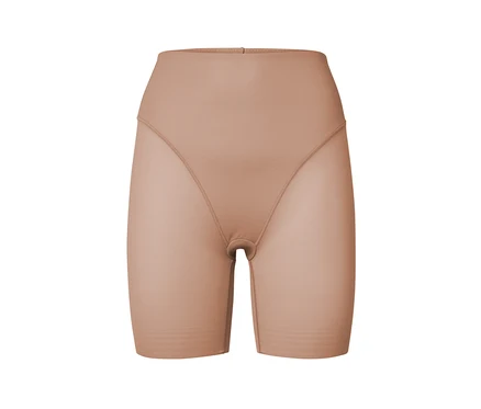 Beige Shorts »Shaping« auf weißem Hintergrund.