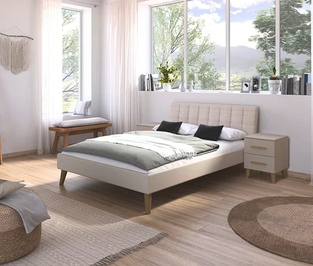 Schlafzimmer mit weißem rauch Bett »Mavi-Extra« mit Polsterkopfteil, Nachttisch und Holzelementen.