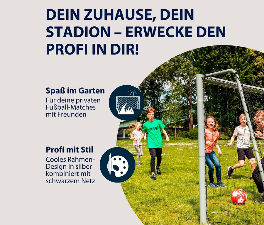 Fünf Kinder spielen Fußball auf einer Wiese mit einem HUDORA Fußballtor »Expert 180«.