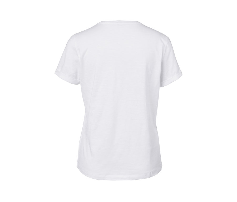 Weißes bedrucktes Kurzarmshirt.