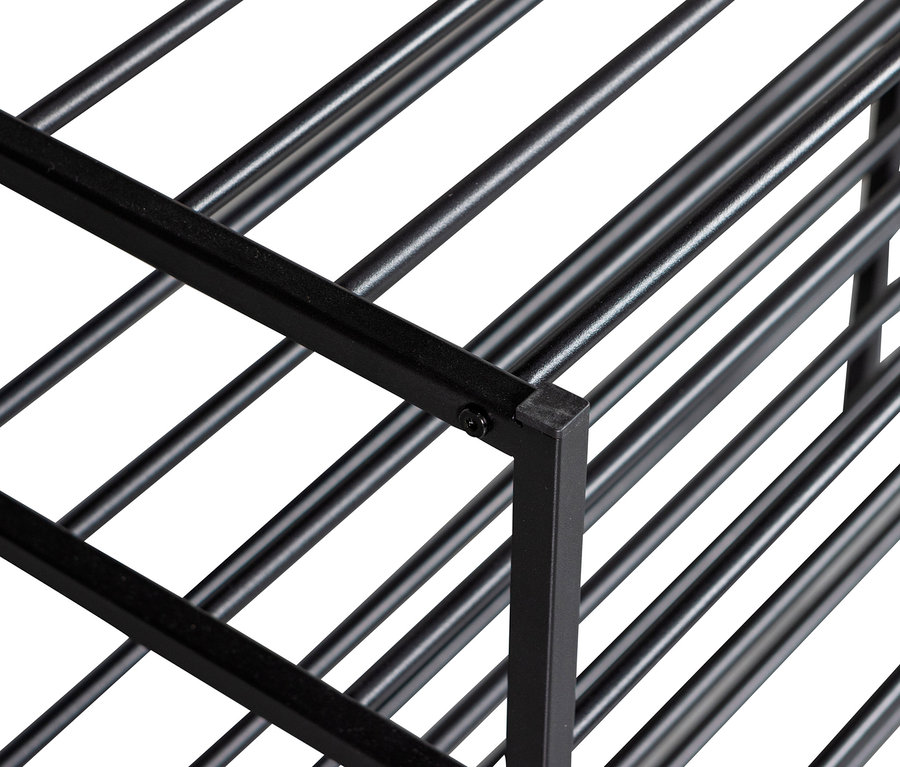 Detailansicht des schwarzen Metall-Schuhregals Woood 8 »Ferro«.