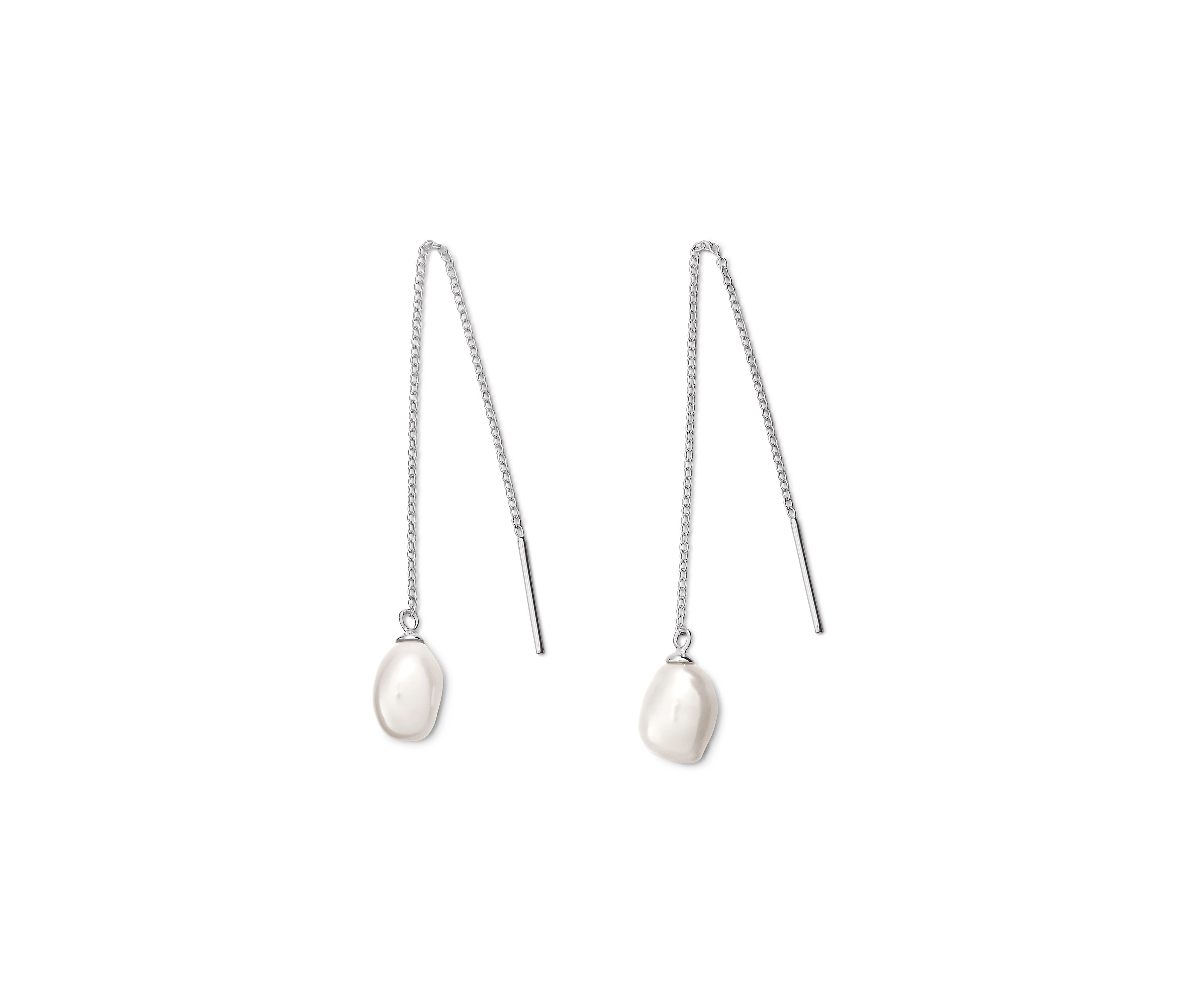 Zwei Ohrhänger aus 925er Silber, rhodiniert, mit Süßwasserzuchtperlen.
