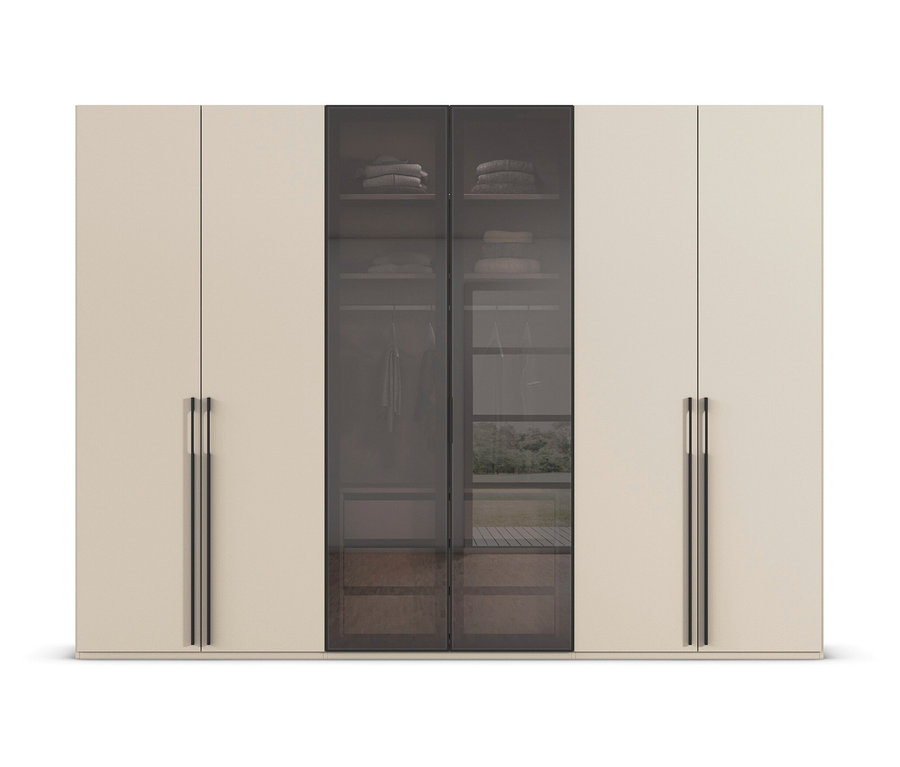 Beiger Kleiderschrank mit grauen Glastüren in der Mitte.