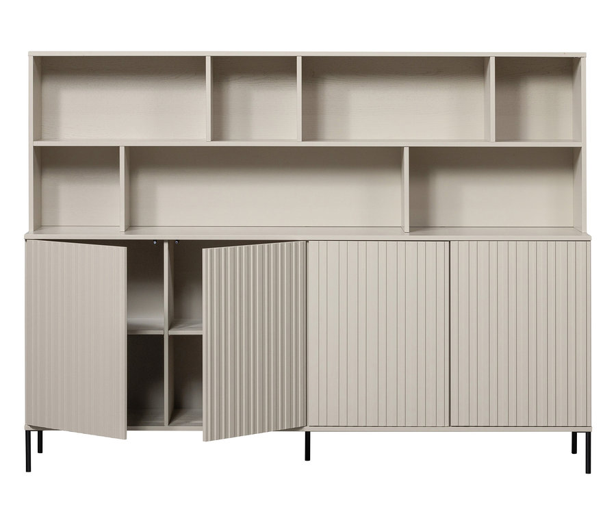 Der Woood »New Gravure« Wandschrank in Beige mit offenen und geschlossenen Fächern steht auf schwarzen Füßen.
