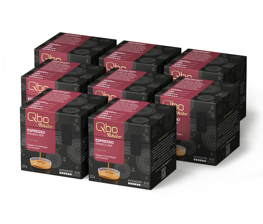 Acht schwarze Qbo Espresso APANECA ANA Kapselpackungen (216 Kapseln gesamt) mit rotem Deckel. Auf jeder Packung ist Espresso in einer Tasse abgebildet.