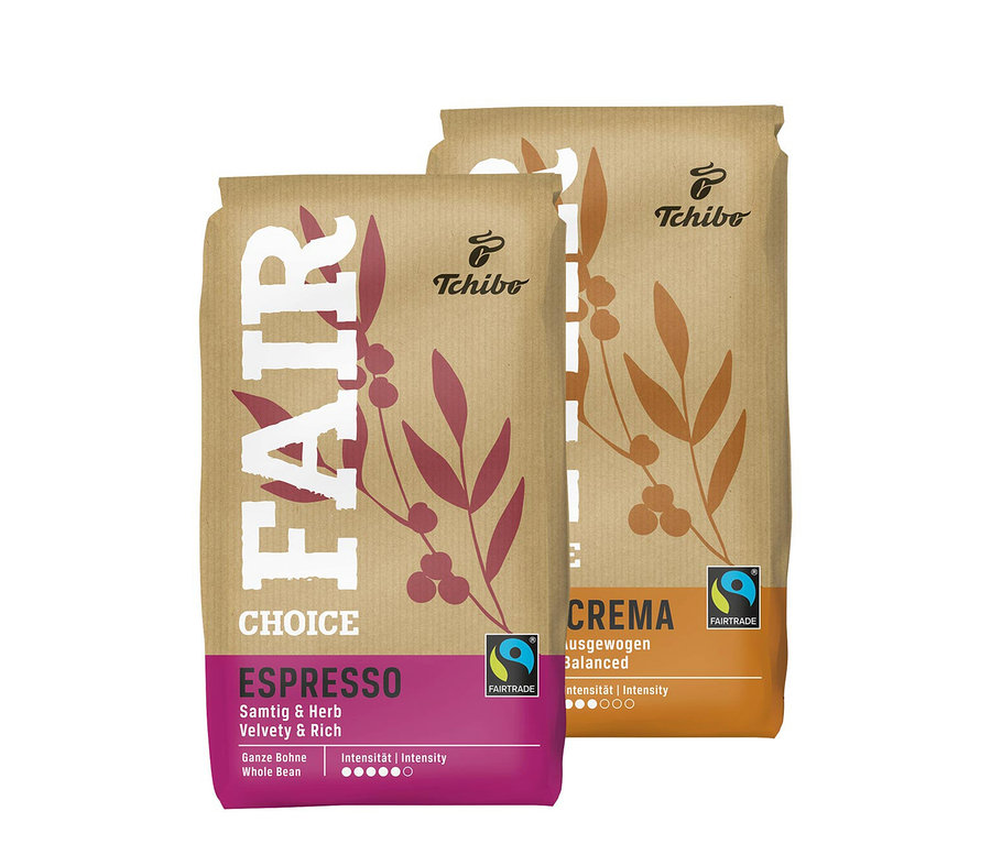 Zwei Packungen Tchibo Fair Choice Kaffee: Espresso mit lila Streifen und Crema mit orangefarbenem Streifen.