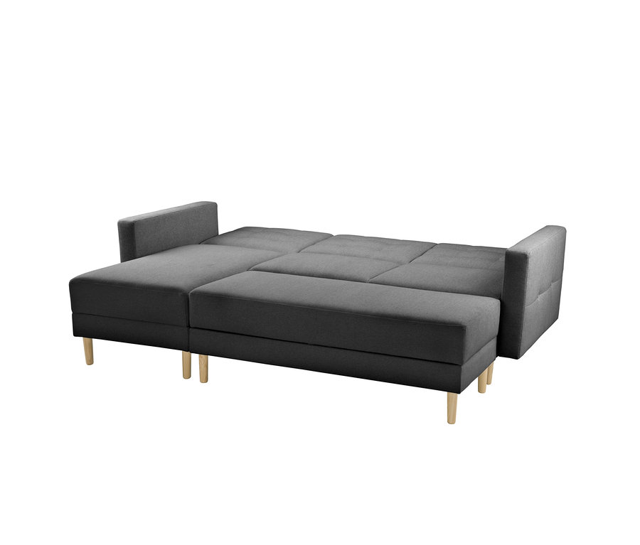 Dunkelgraues Stoff-Schlafsofa mit Armlehnen, teilweise zu einem Bett umfunktioniert, wobei die Rückenlehne heruntergeklappt und die Sitzfläche zu einer flachen Liegefläche ausgezogen ist, getragen von hellen Holzbeinen.