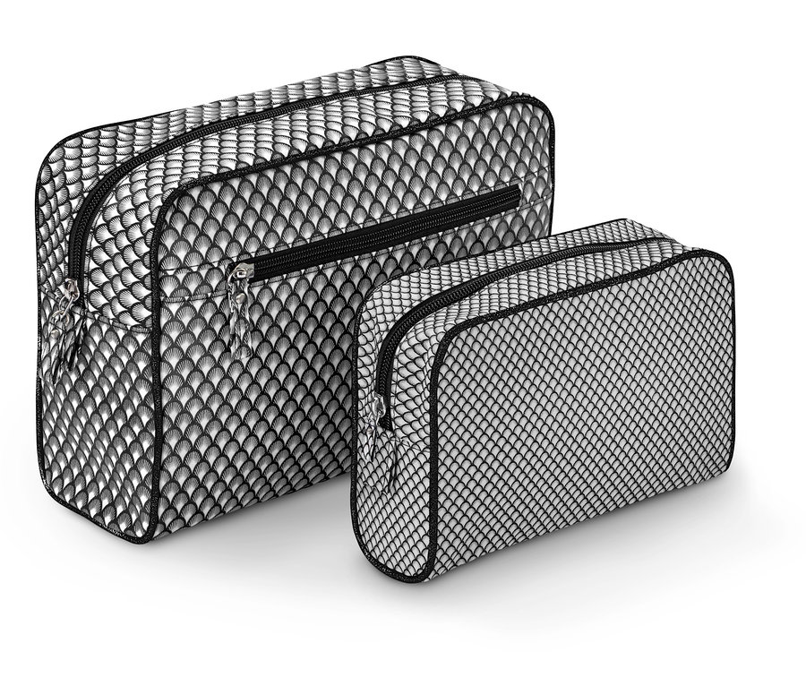 Ein Kulturtaschen-Set mit einem schwarz-weißen Schuppenmuster.