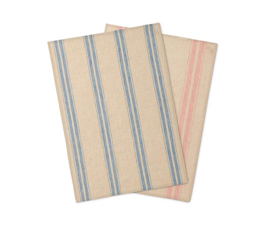 Zwei Leinen-Geschirrtücher, eins mit blauen Streifen, das andere mit rosa Streifen.