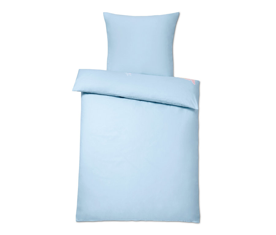 Hellblaue Perkal-Bettwäsche in Normalgröße, Doppelgröße und Übergröße.