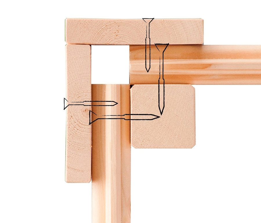 Detail einer Ecke einer Holzkonstruktion mit angedeuteten Schrauben.