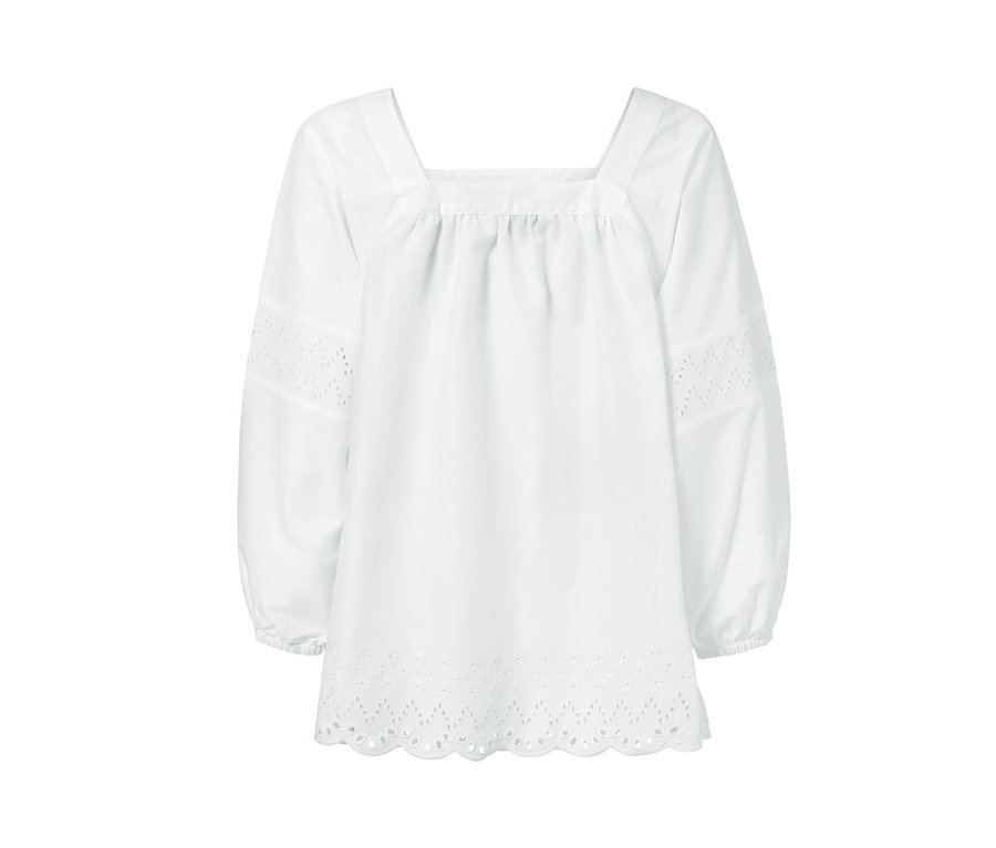 Weiße Bluse mit Stickerei.