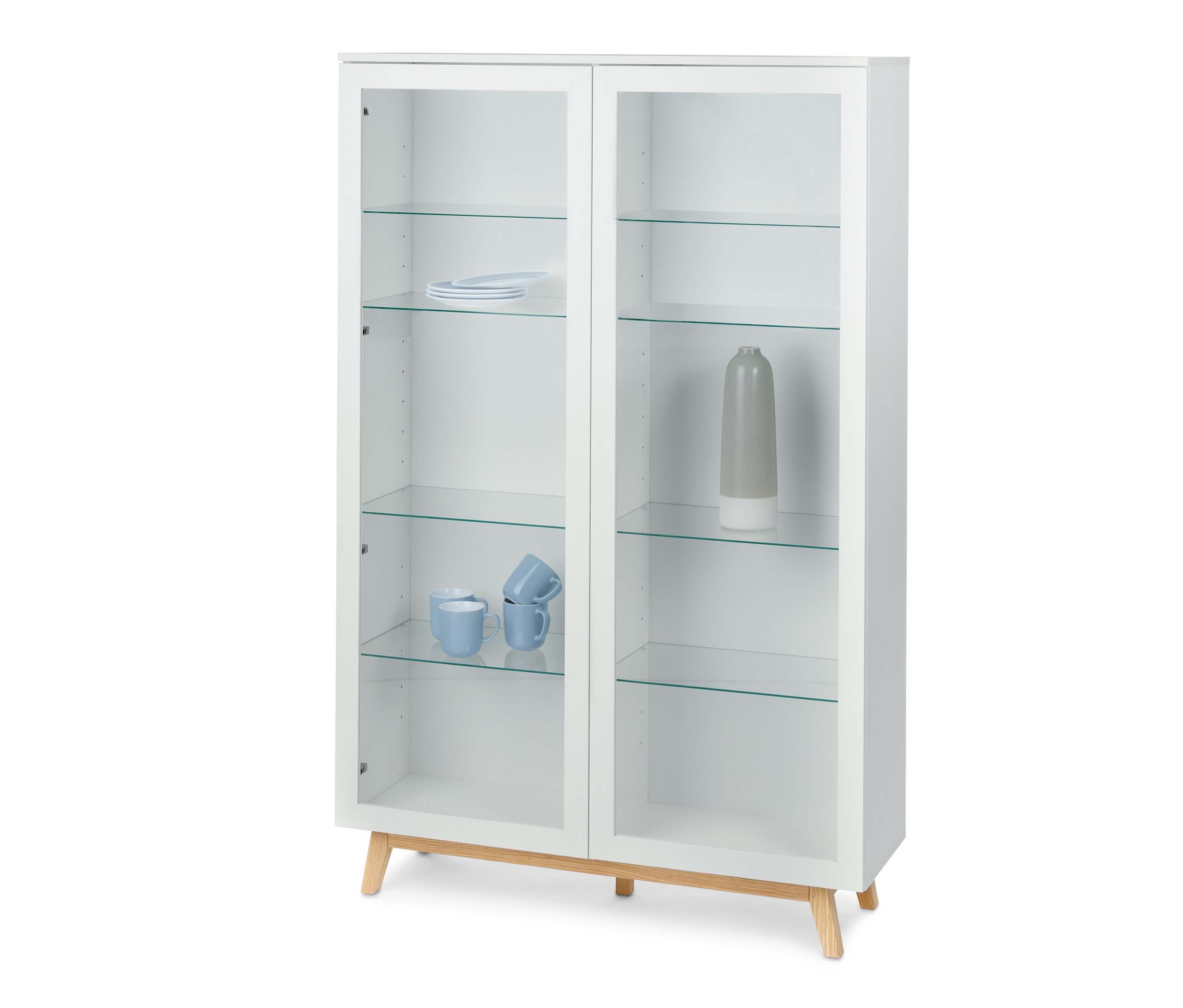 Weiße Vitrine mit Glasböden und Holzfüßen.
