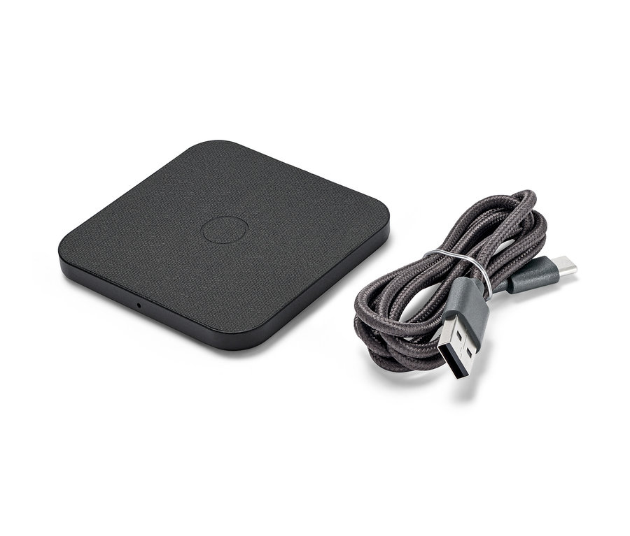 Eine kabellose Ladestation in Anthrazit mit Kabel.