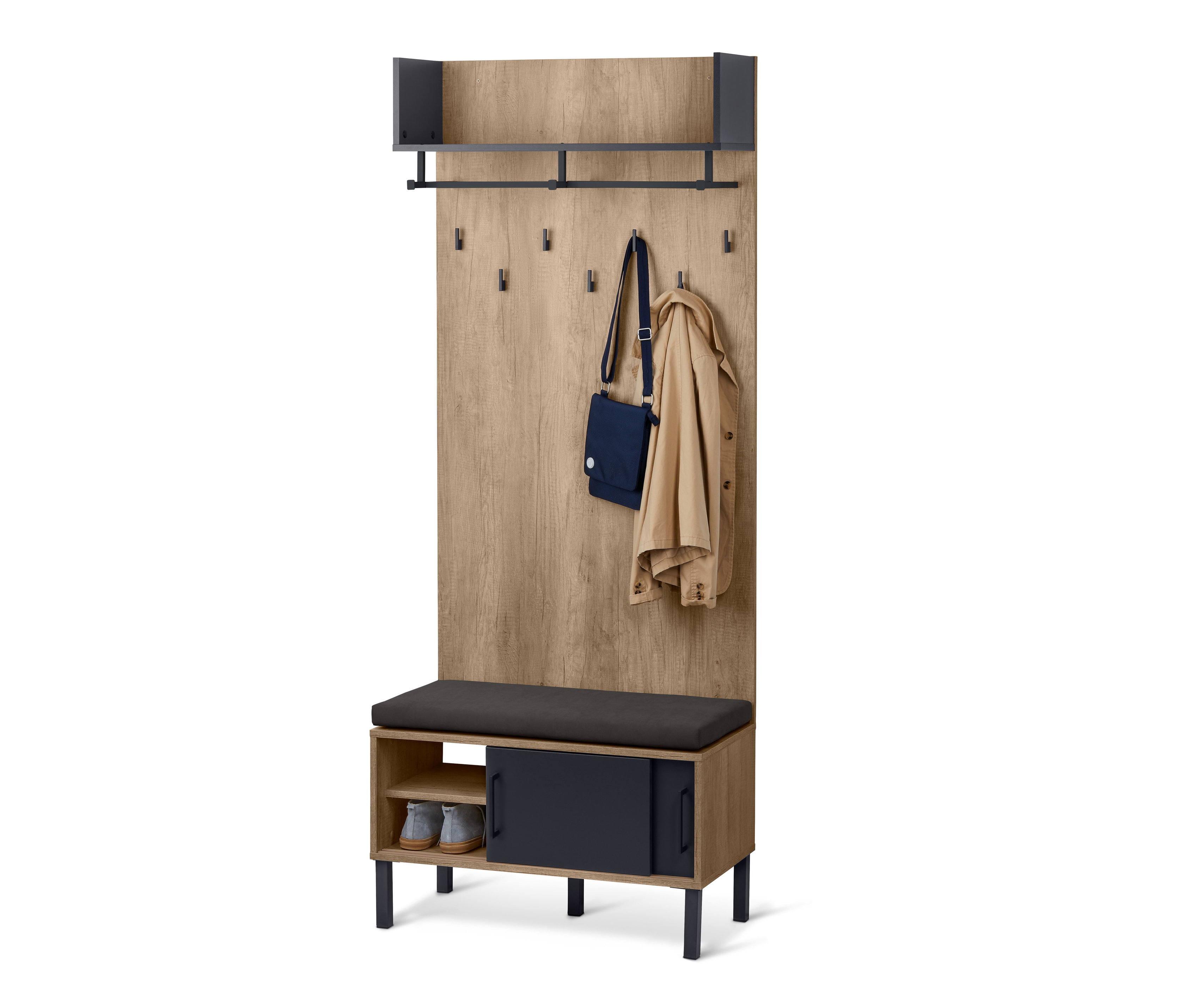 Garderobe mit Sitzbank im Industrial Style. An der Garderobe hängen eine Tasche und eine Jacke.