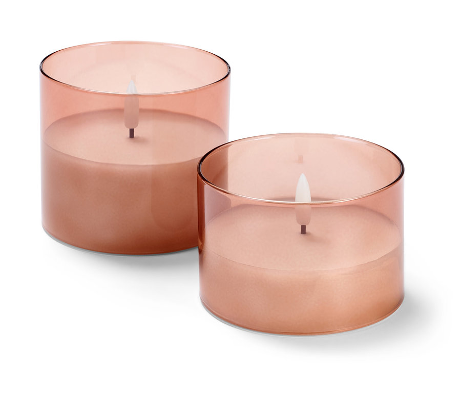 Zwei LED-Echtwachskerzen im Glas.