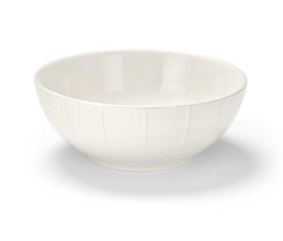 Weiße Schüssel aus dem 10-teiligen Geschirr-Set.
