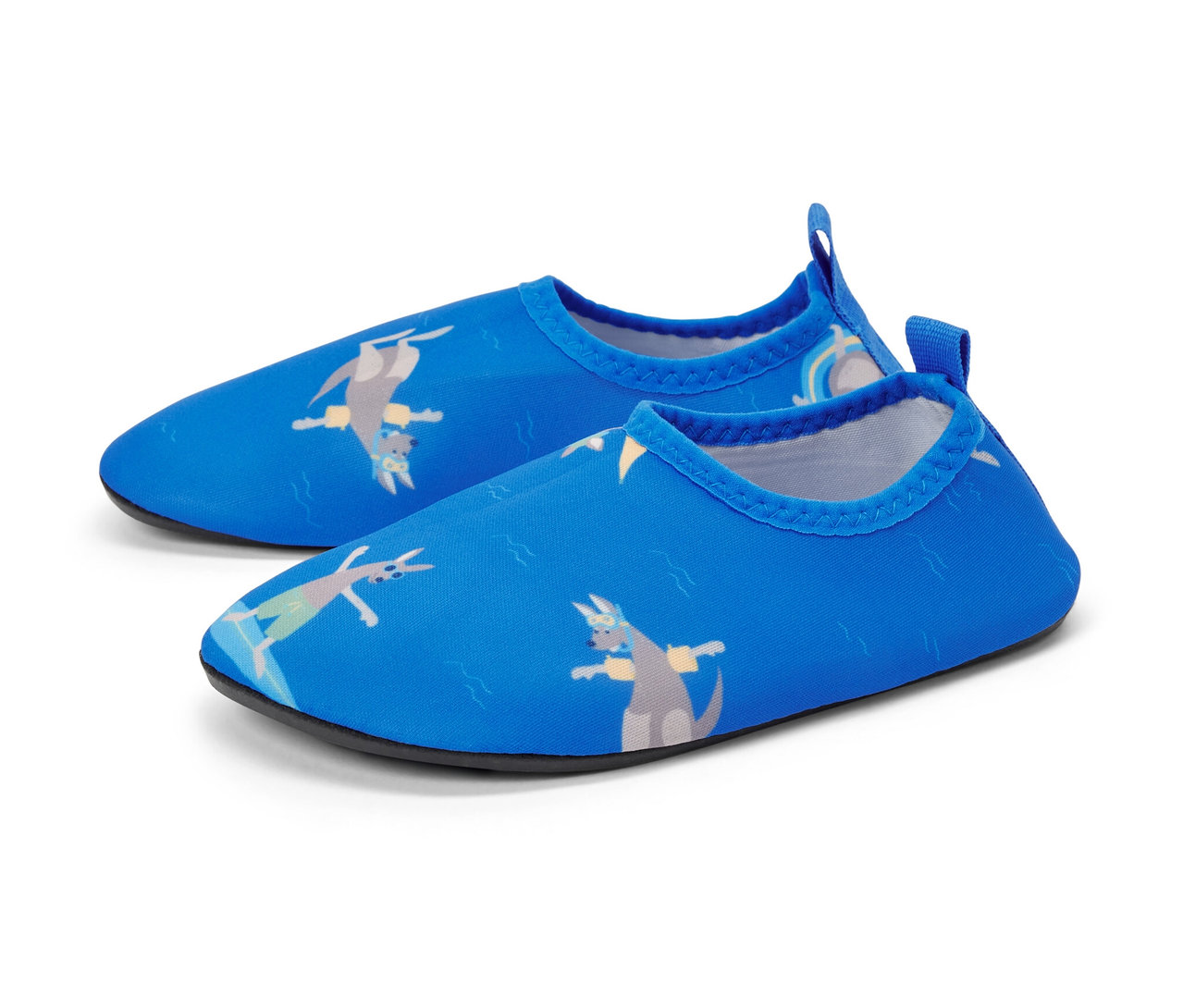 Blaue Kinder-Badeschuhe mit Känguru-Print.