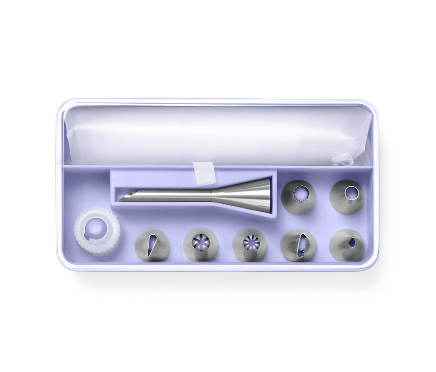 Spritztüllen-Set in lila Dose.