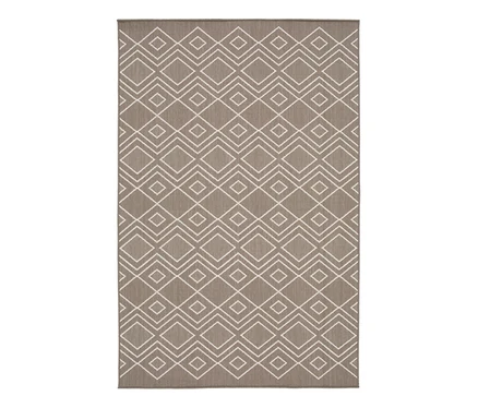 Brauner Outdoor-Teppich mit weißem Rautenmuster.