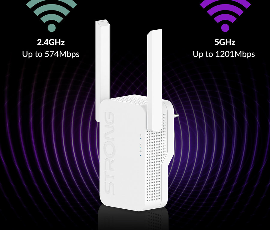 Weißer Strong Wi-Fi 6 Repeater AX 1800 mit zwei Antennen auf schwarzem Hintergrund.