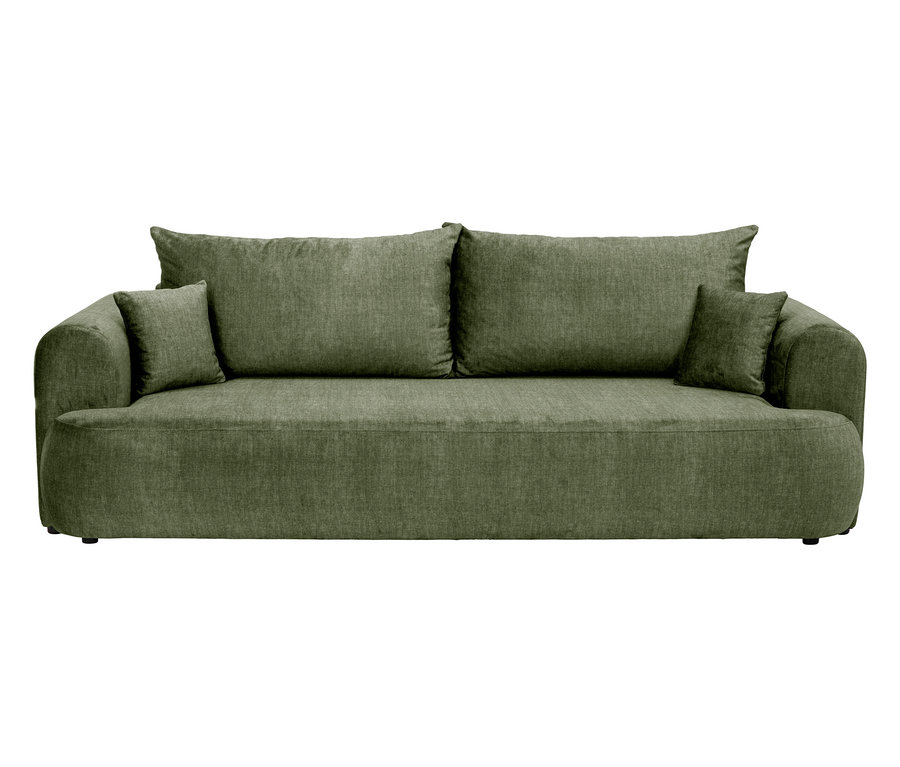 Grünes Sofa mit vier Kissen.