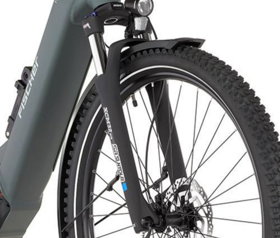 Nahaufnahme vom Vorderrad eines FISCHER ATB E-Bike TERRA 6.8i ULTIMATE.