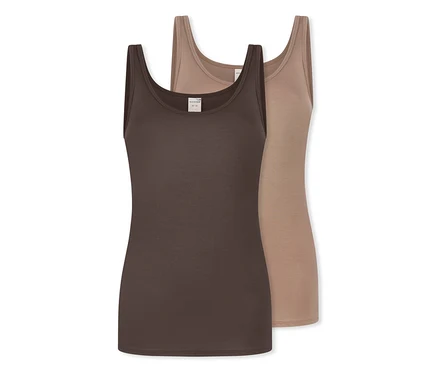 Zwei Tanktops, eines dunkelbraun und eines hellbraun, auf weißem Hintergrund.