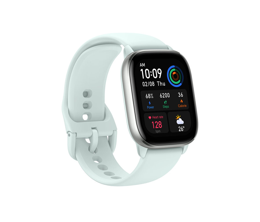 Detailansicht der Amazfit GTS 4 Mini-Smartwatch in Mint Blue, die auf dem Display die Uhrzeit 10:09, das Datum 8. Februar, einen Batteriestand von 68 %, 6200 Schritte und eine Herzfrequenz von 128 bpm anzeigt.