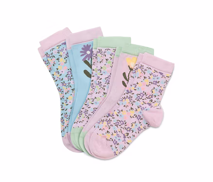 Fünf Paar Kinder-Socken mit Blumen.