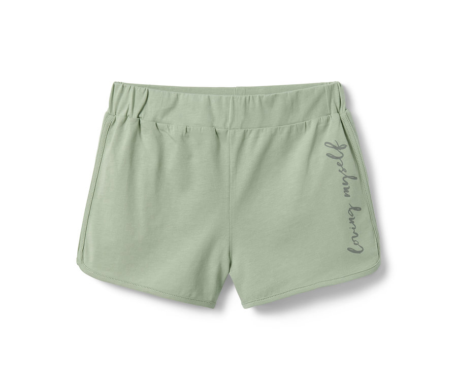 Grüne Shorty-Pyjama.