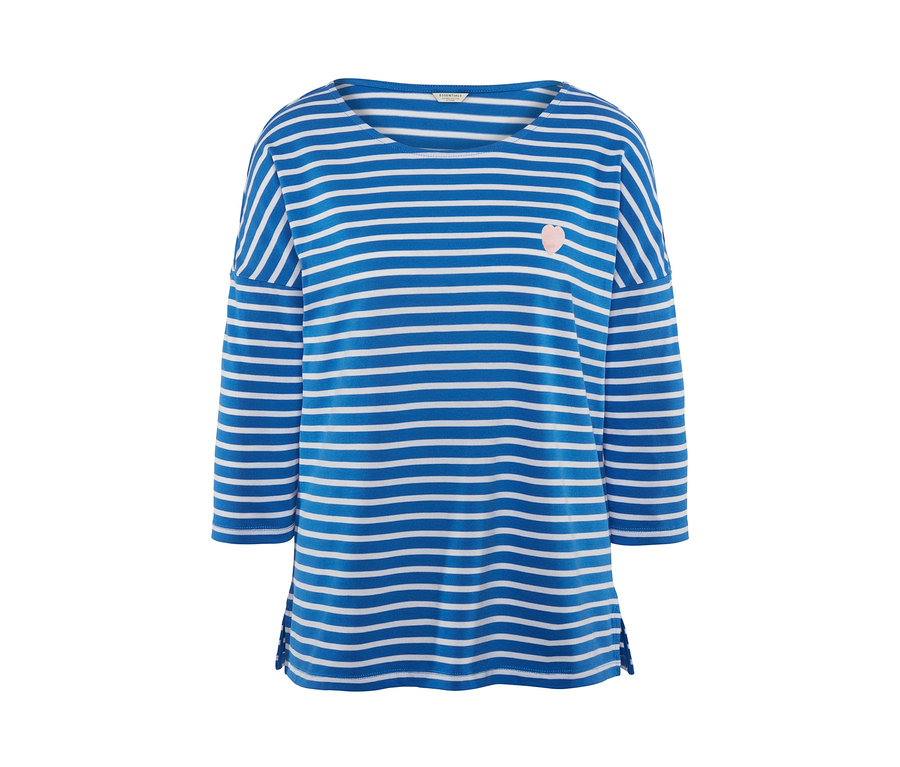 Ein blau-weiß gestreiftes Shirt.