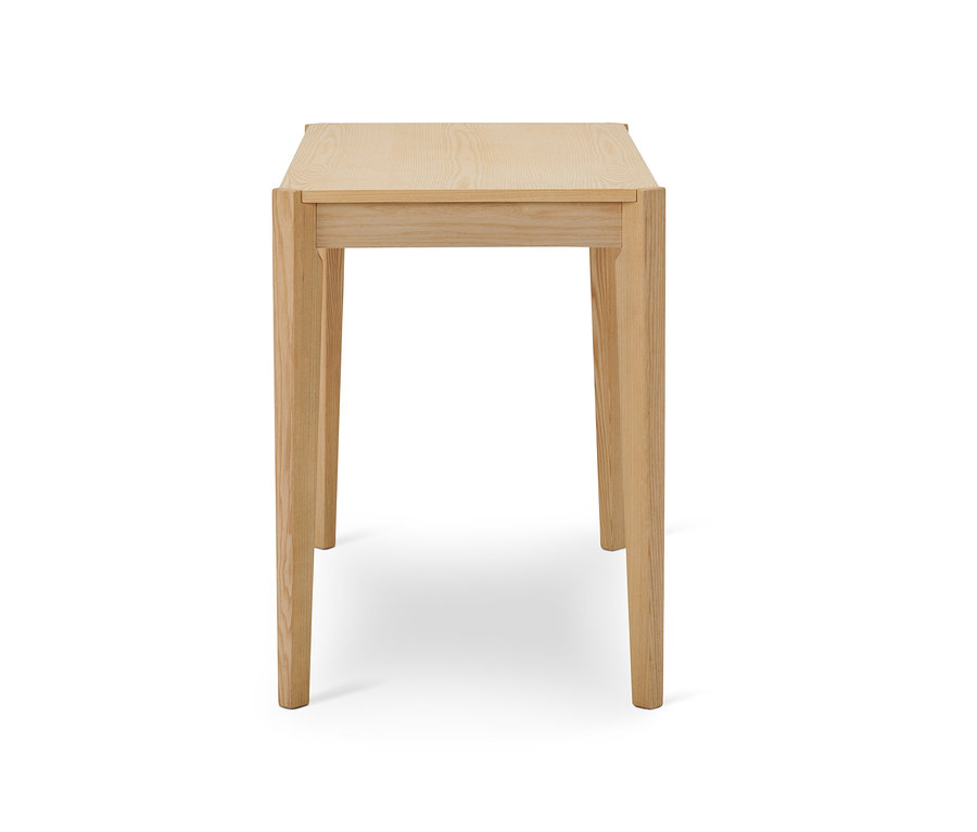Schreibtisch aus Eschenholz.