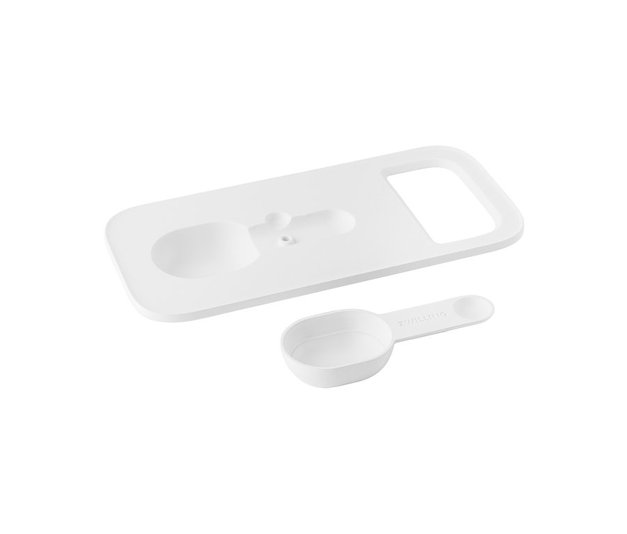 Weißer Messlöffel und weißer Deckel von ZWILLING FRESH & SAVE CUBE.