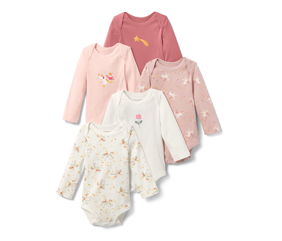 Fünf Baby-Bodys mit Mitwachsfunktion, Einhorn, in verschiedenen Farben und Designs.