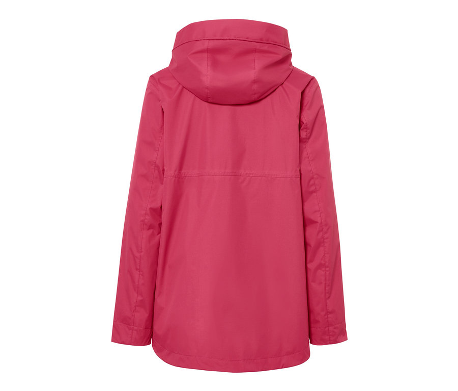 Rückansicht einer pinken Regenjacke.
